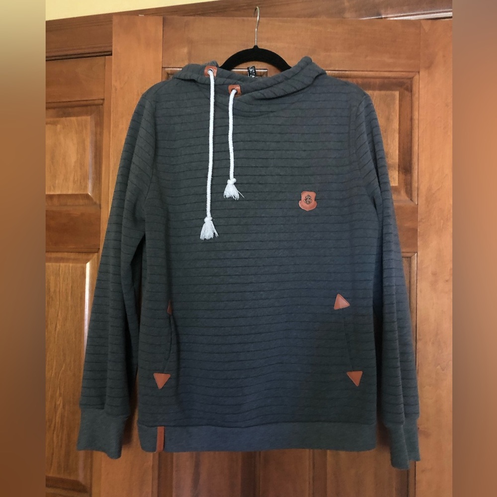 Women’s XL fleece hoodie, gray